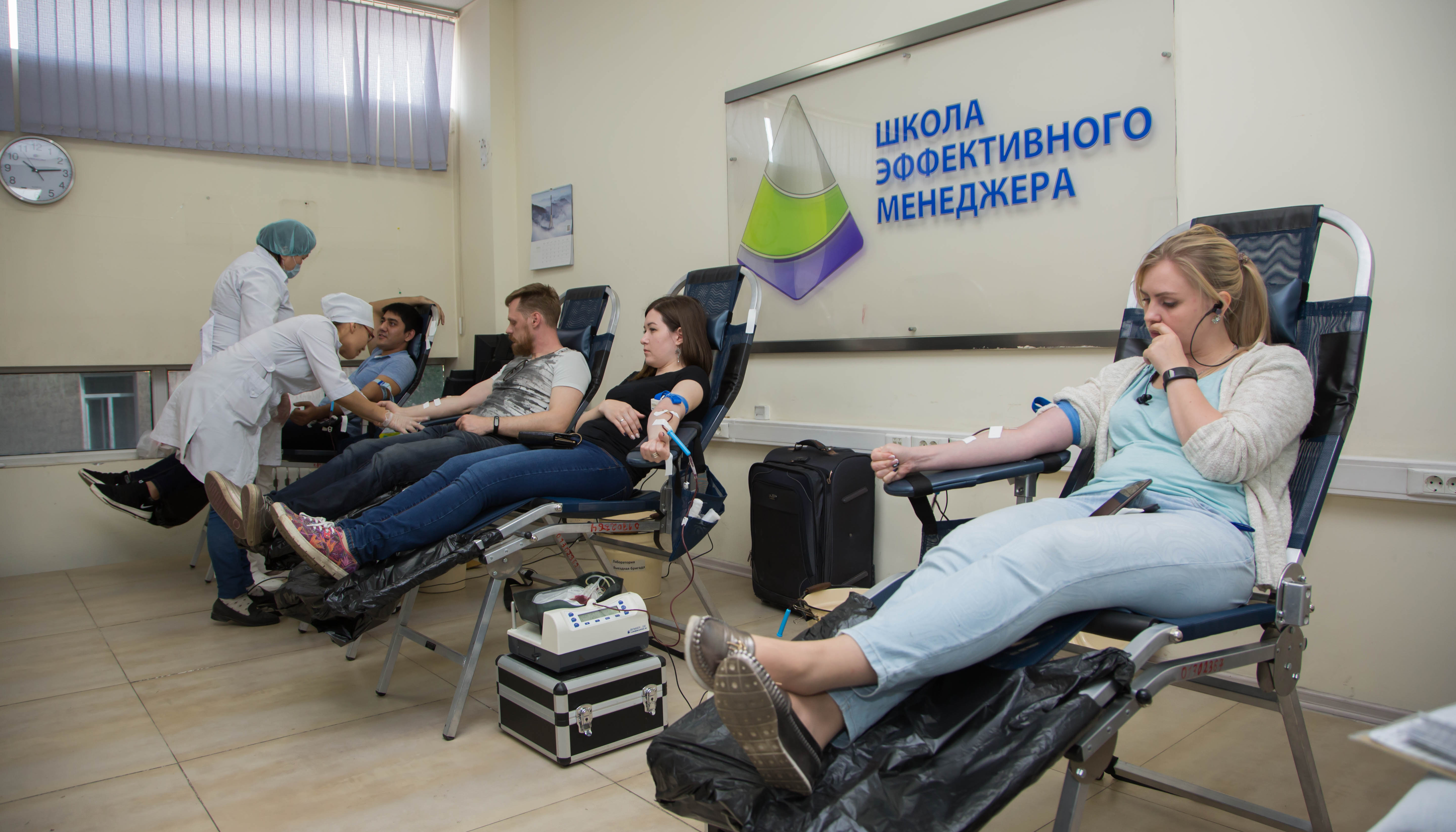 Компаниянын башкы директору Азат Базаркулов башында турган MegaCom компаниясынын кызматкерлери Кыргыз Республикасынын Республикалык кан борбору менен биргеликте өткөрүлгөн ыктыярдуу кан тапшыруу  акциясына катышты. 